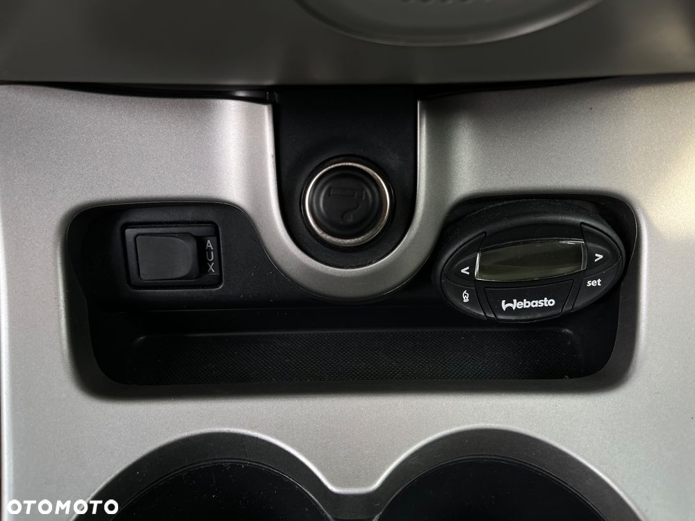 Toyota Urban Cruiser 1.4 D-4D 4x4 - 16