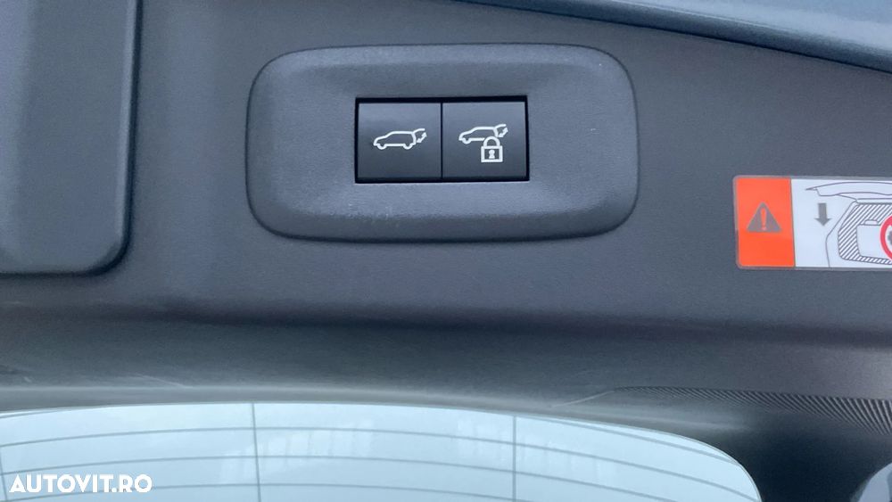 Lexus RZ 450e AWD Luxury - 27