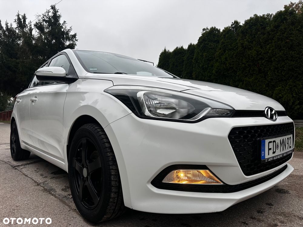 Hyundai i20 1.25 Comfort - 12