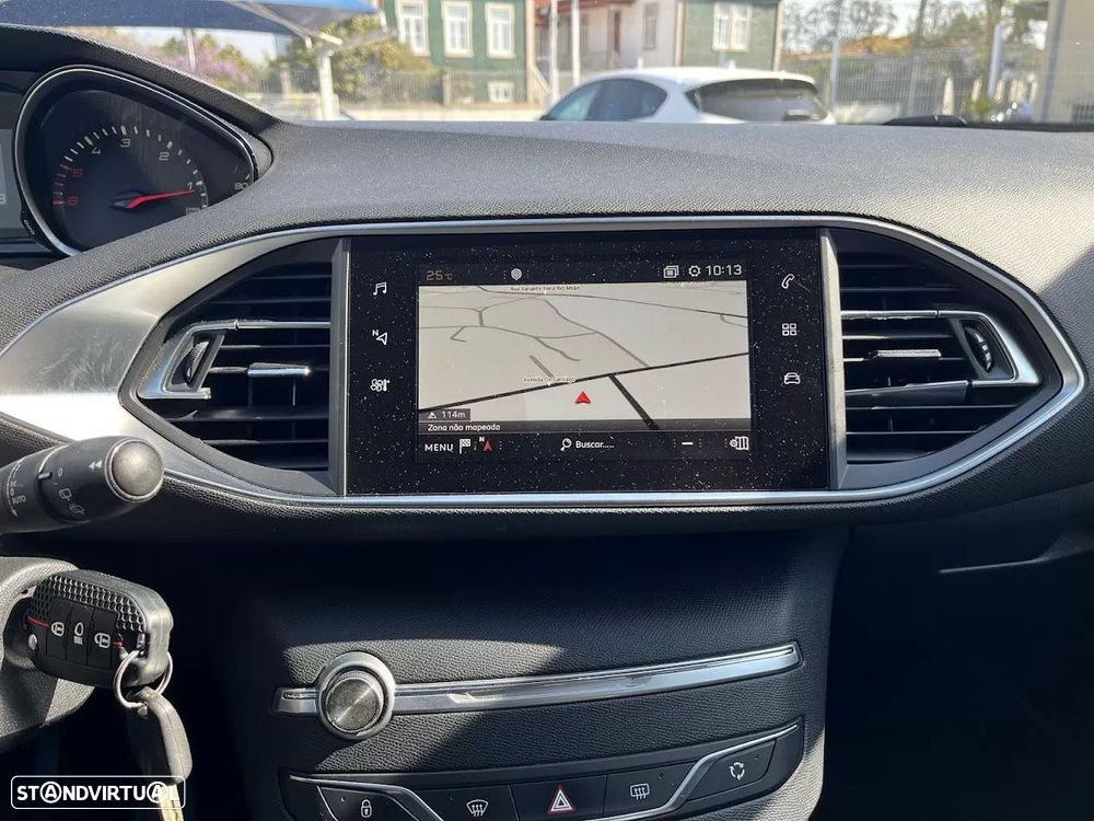 Peugeot 308 SW 1.6 BlueHDi Business Line - 17