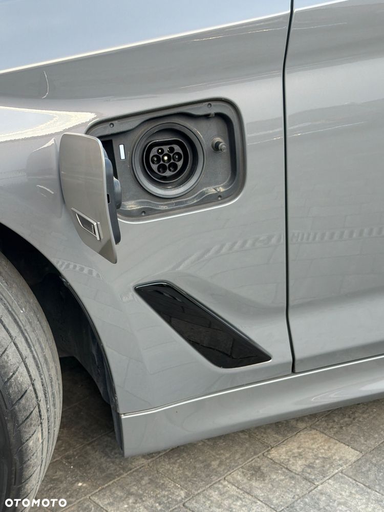 BMW Seria 5 530e PHEV M Sport - 17