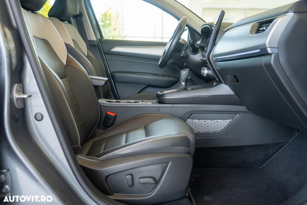 Renault Arkana E-TECH 145 Evolution - 18