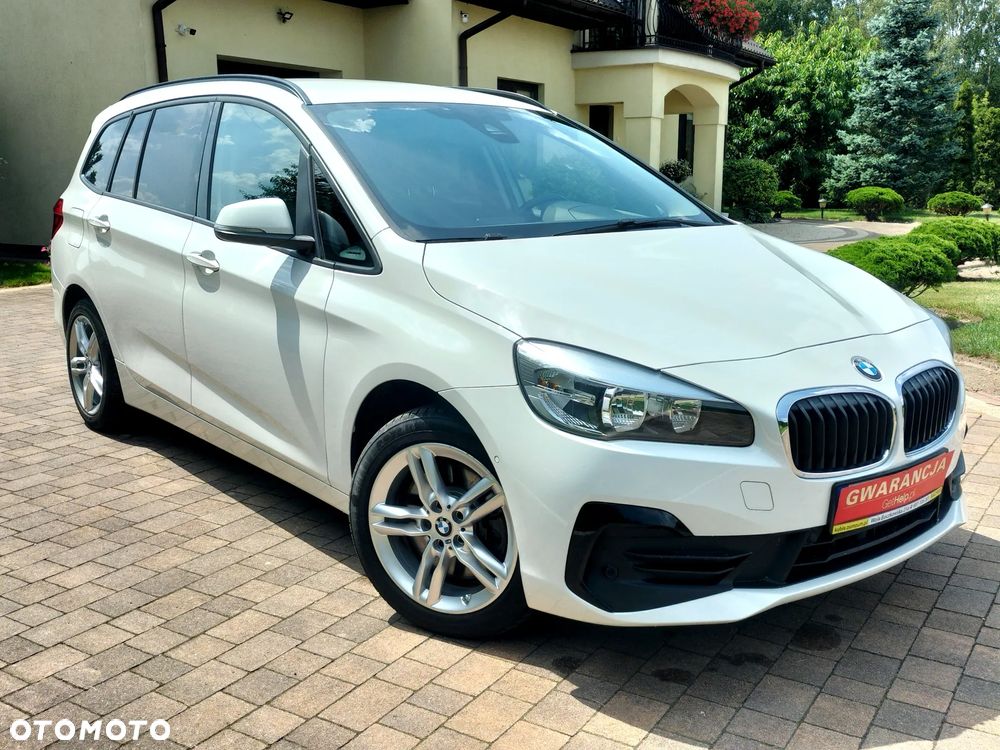 BMW Seria 2 218d Sport Line