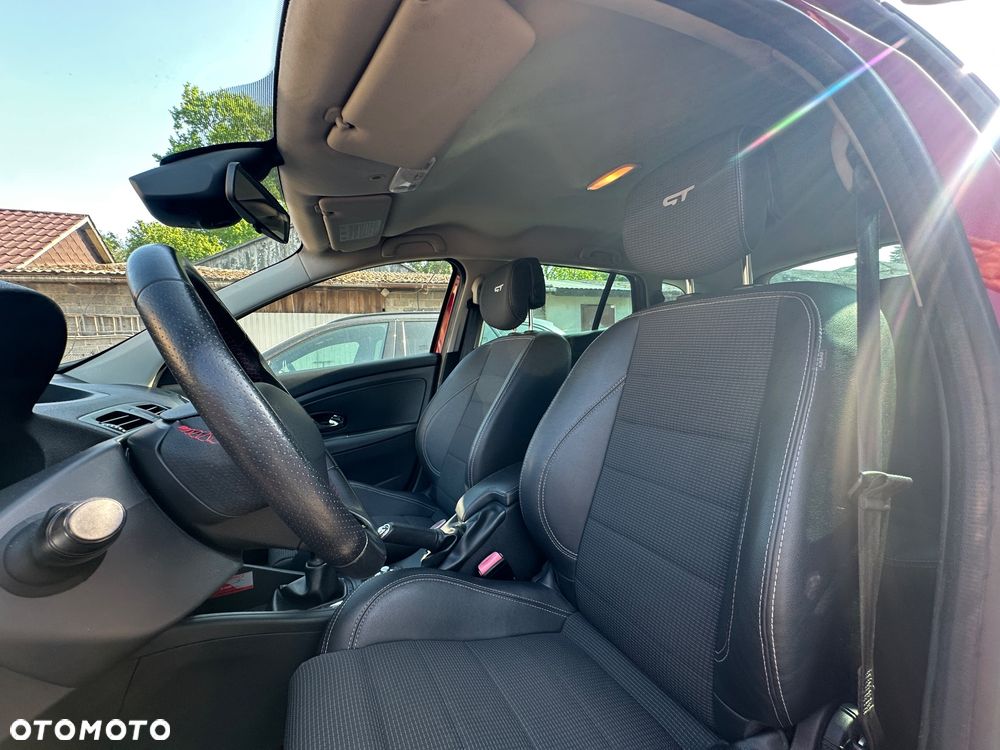 Renault Megane GT 220 - 38