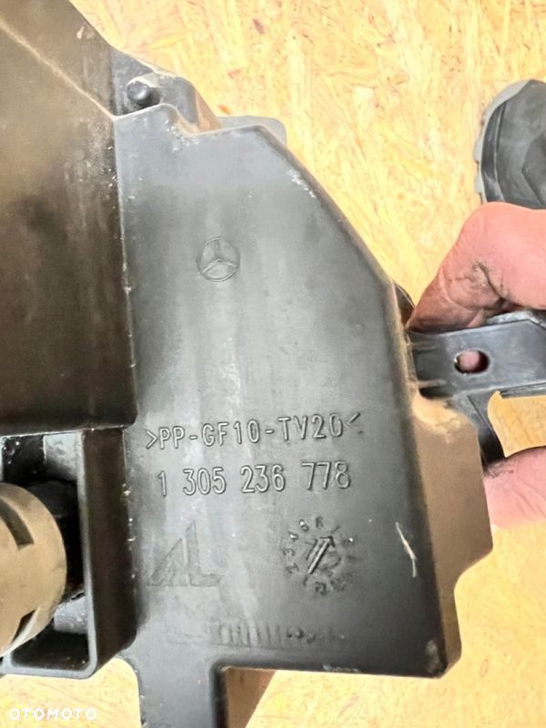 LAMPA reflektor LEWY PRZÓD Mercedes C-klasa W204 LIFT UK - 9