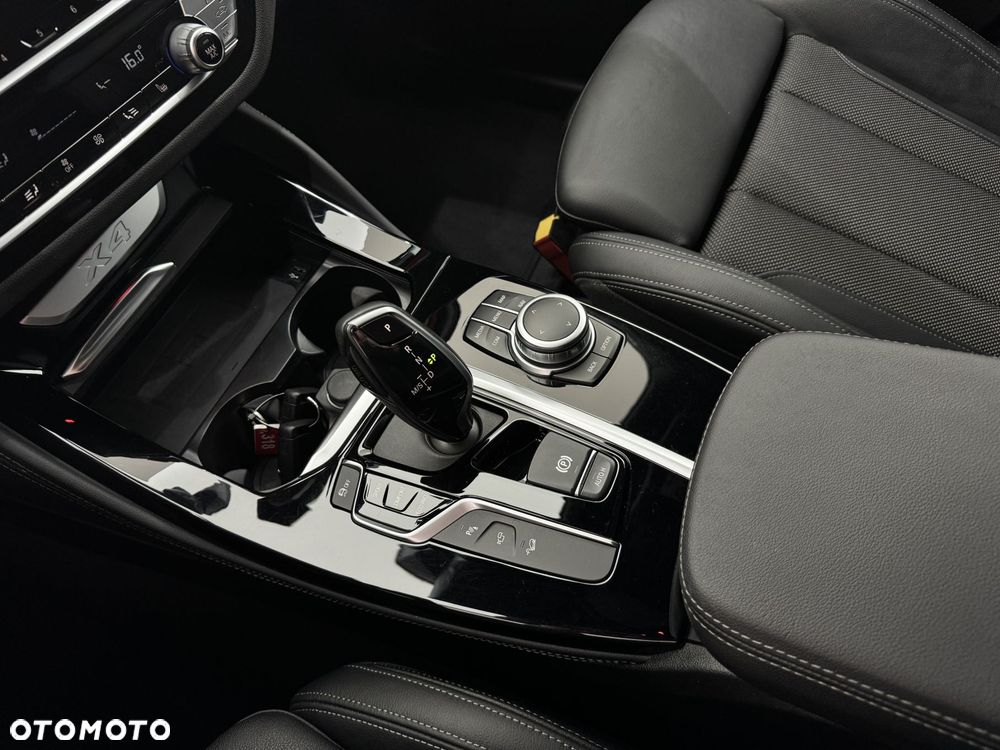 BMW X4 xDrive30i xLine sport - 28