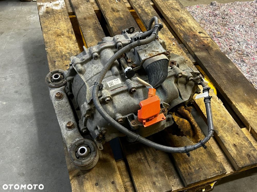 MOST DYFER DYFERENCJAŁ TYŁ TOYOTA RAV4 V 2.5 HYBRID AWD 4X4