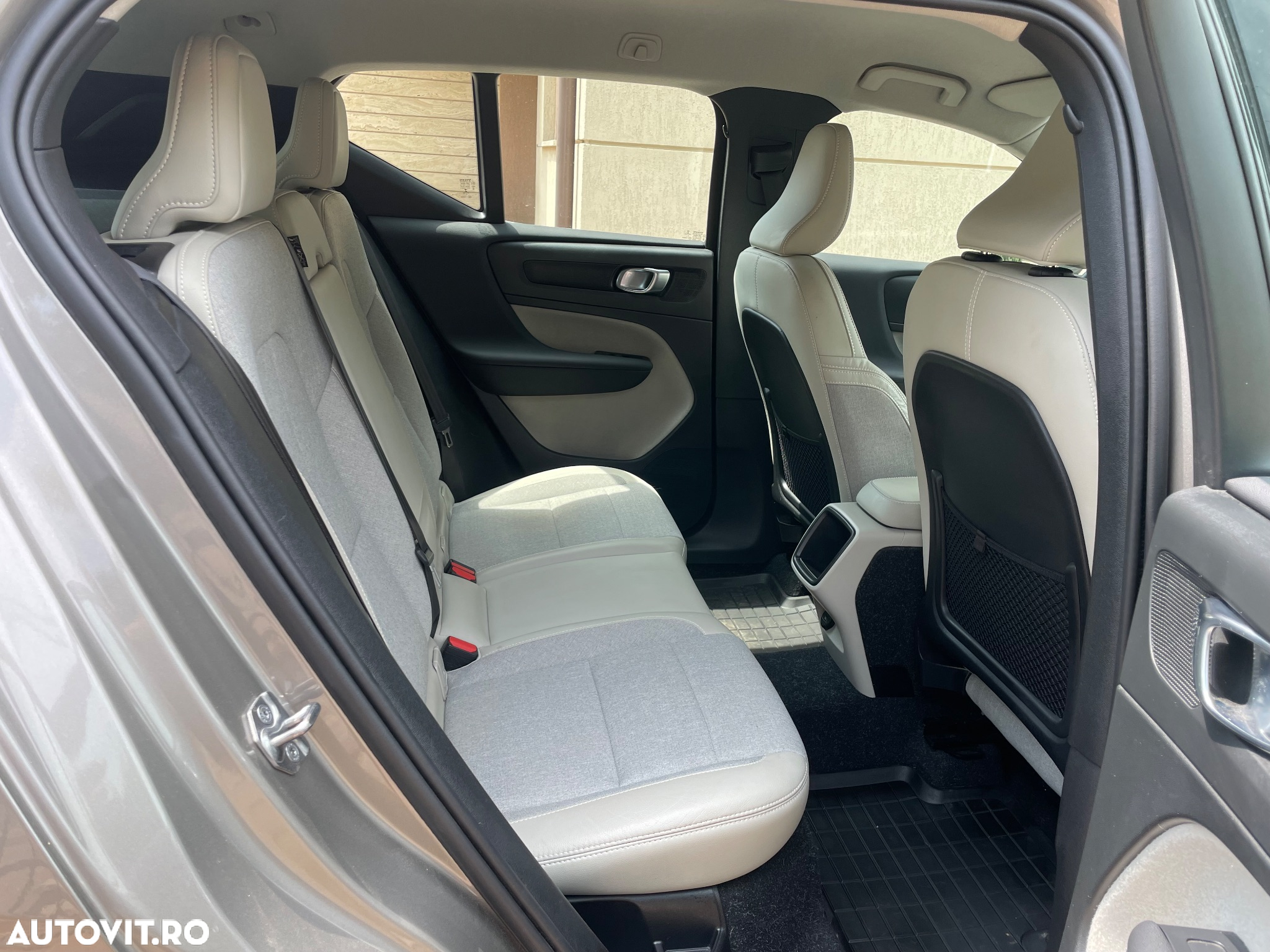 Volvo XC 40 T4 Inscription - 3