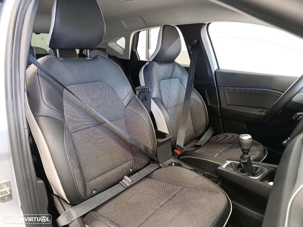 Renault Captur 1.0 TCe Techno Bi-Fuel - 5