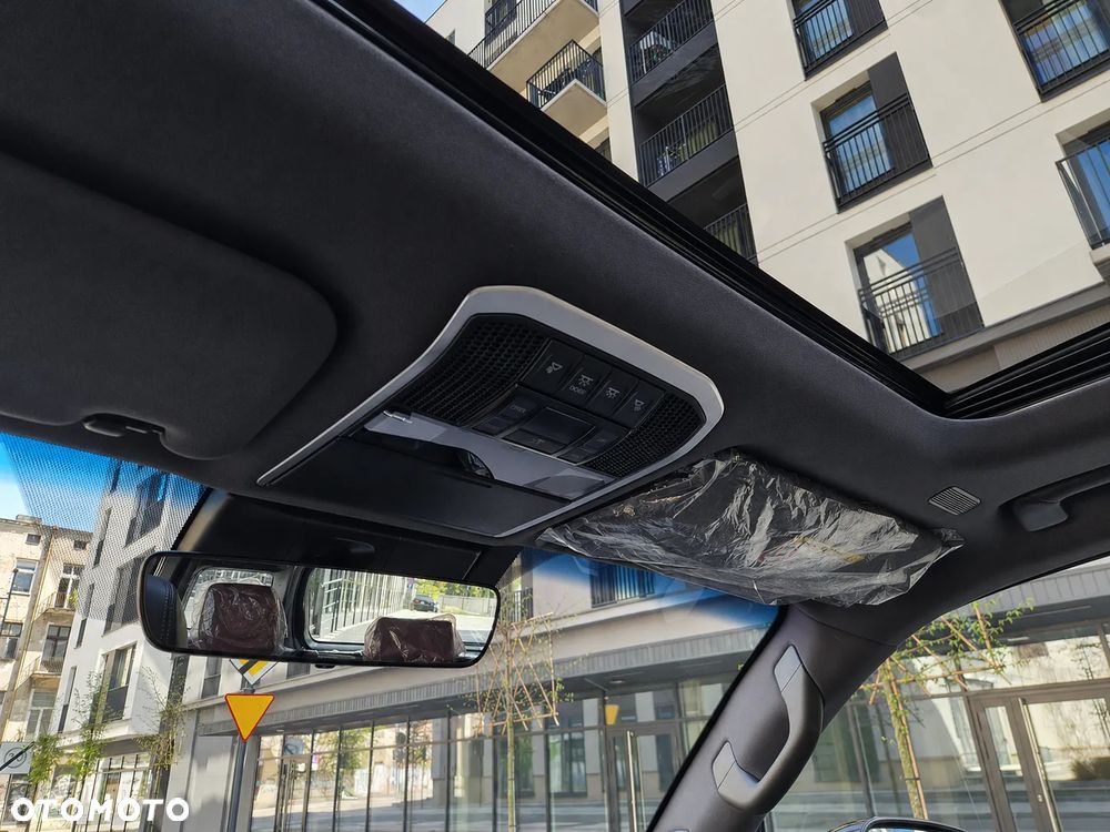 Toyota Land Cruiser - 30