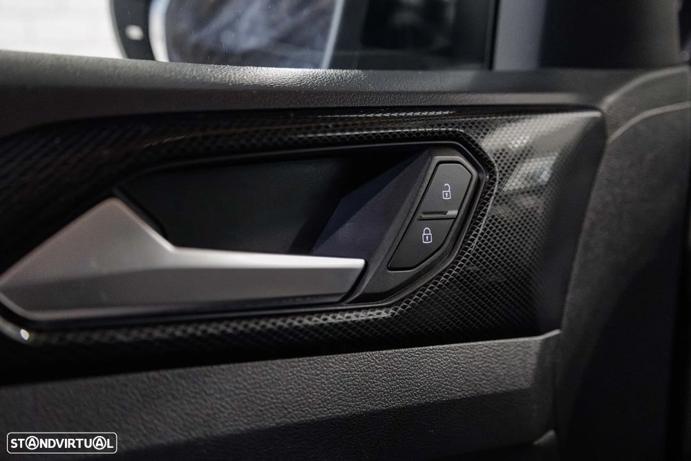 VW T-Cross 1.0 TSI Urban DSG Digital Cockpit Pro - 29