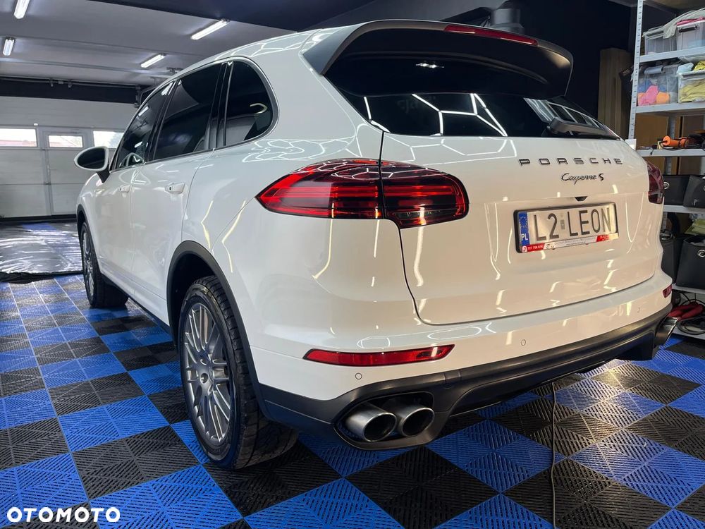 Porsche Cayenne GTS Tiptronic S - 2