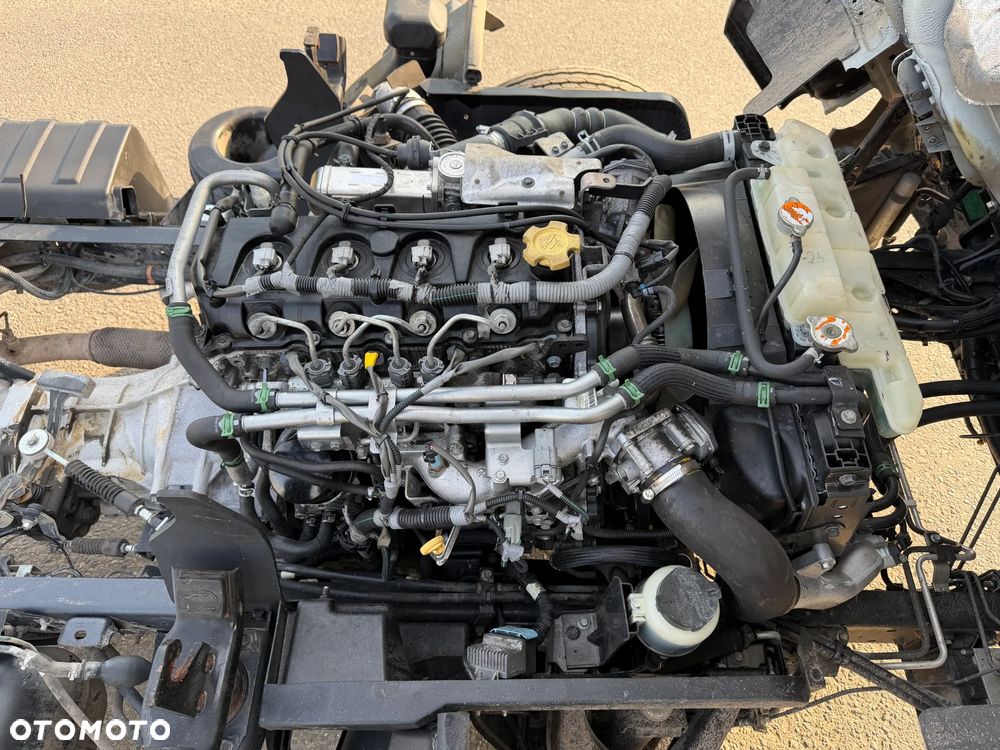 Nissan NT400 * CABSTAR * 2.5 / 125KM * Rama do zabudowy * Rozstaw osi: 3.7m * - 21