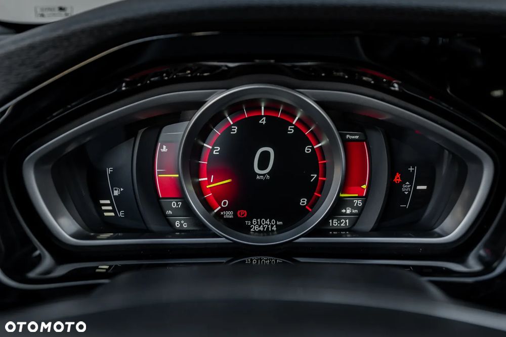 Volvo V40 - 34