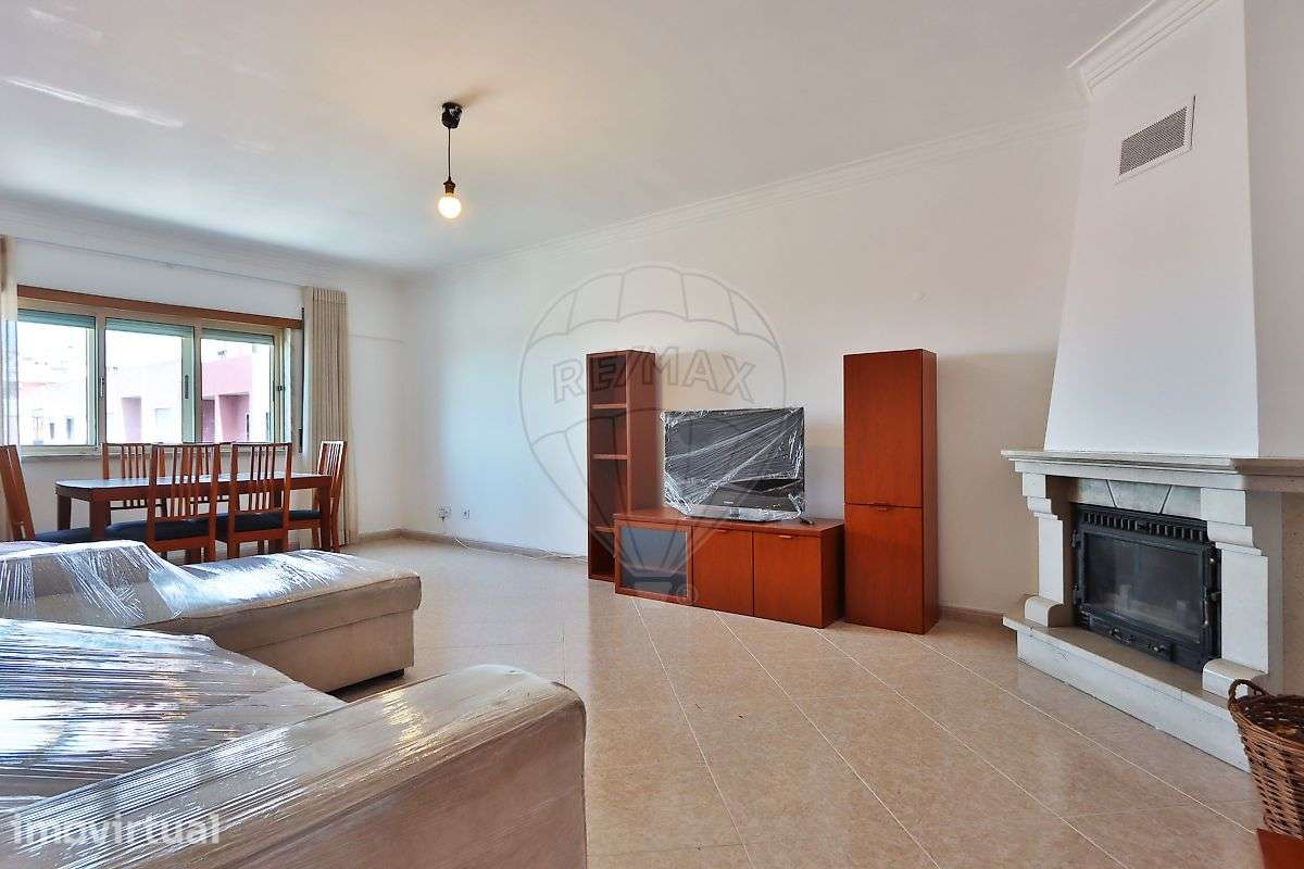 Apartamento T2 para arrendamento - Grande imagem: 2/21