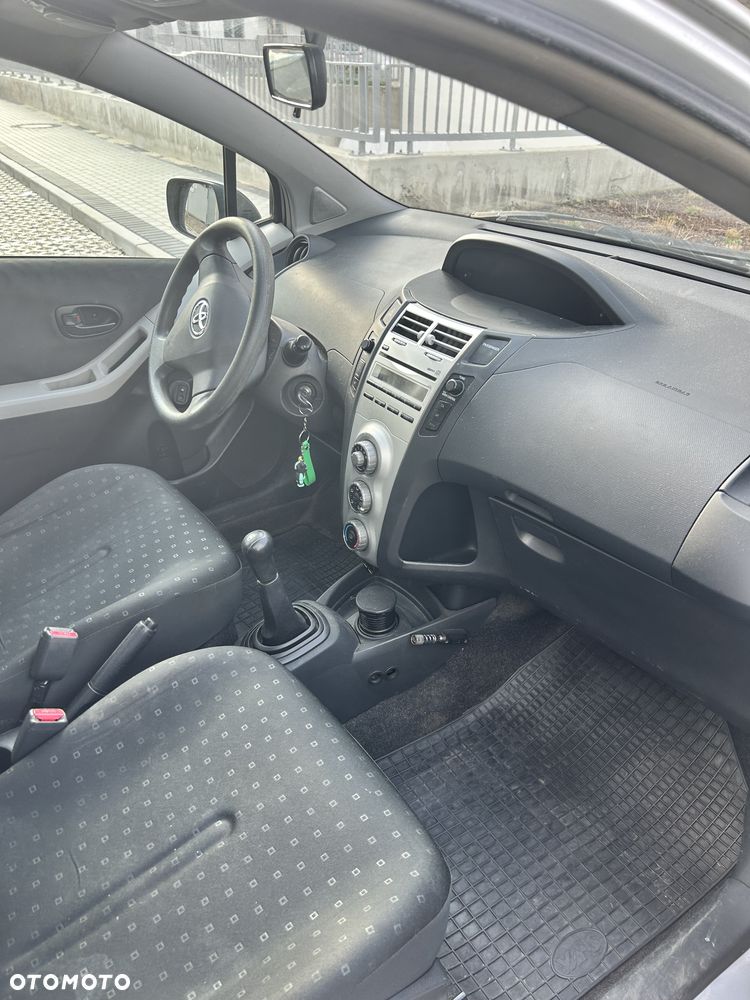 Toyota Yaris 1.3 Luna - 14