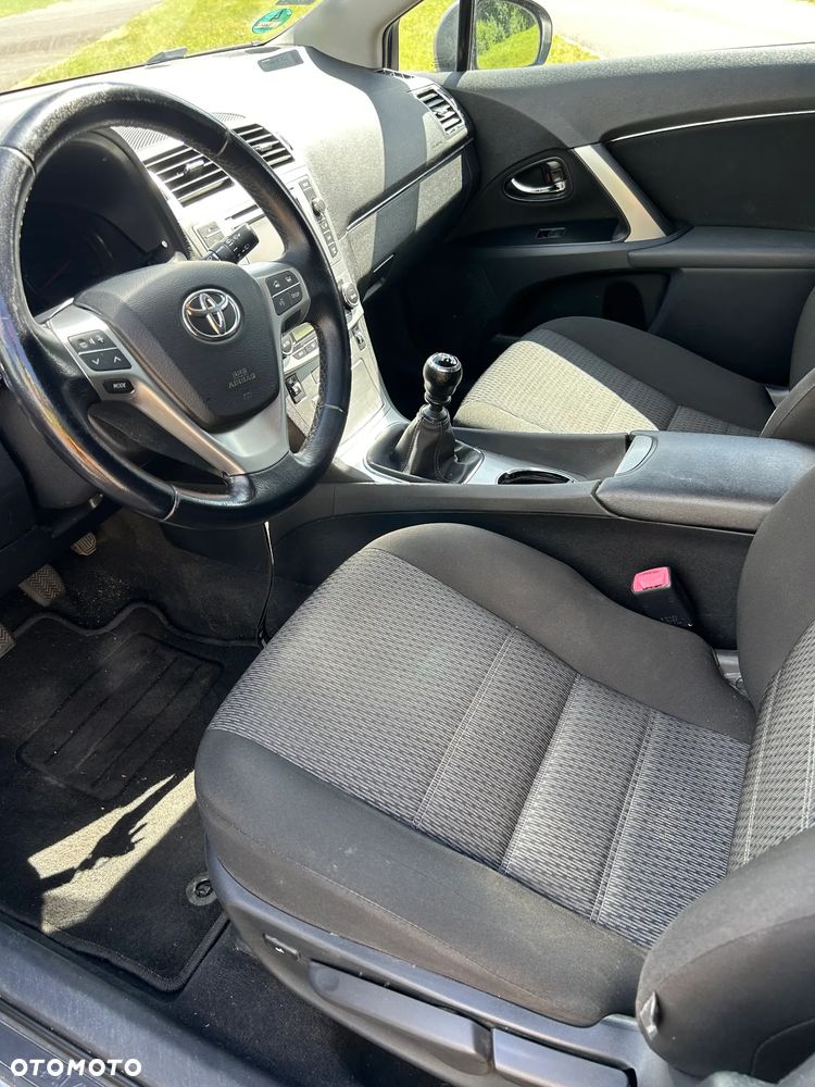 Toyota Avensis 2.0 D-4D Edition (2014) - 10