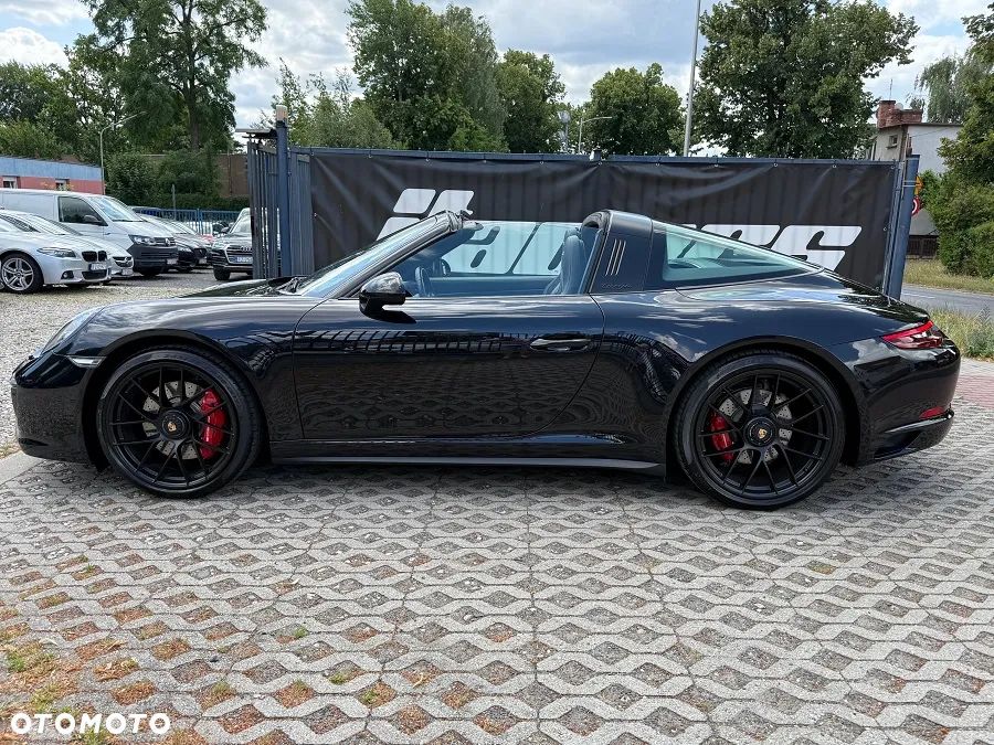 Porsche 911 Targa 4 GTS PDK - 15