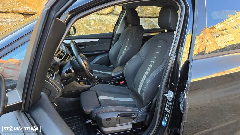 BMW 216 Active Tourer d Advantage - 37