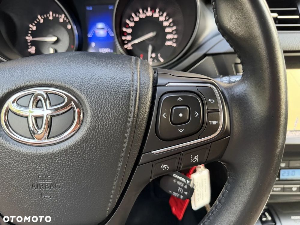 Toyota Avensis 1.8 Premium MS - 28