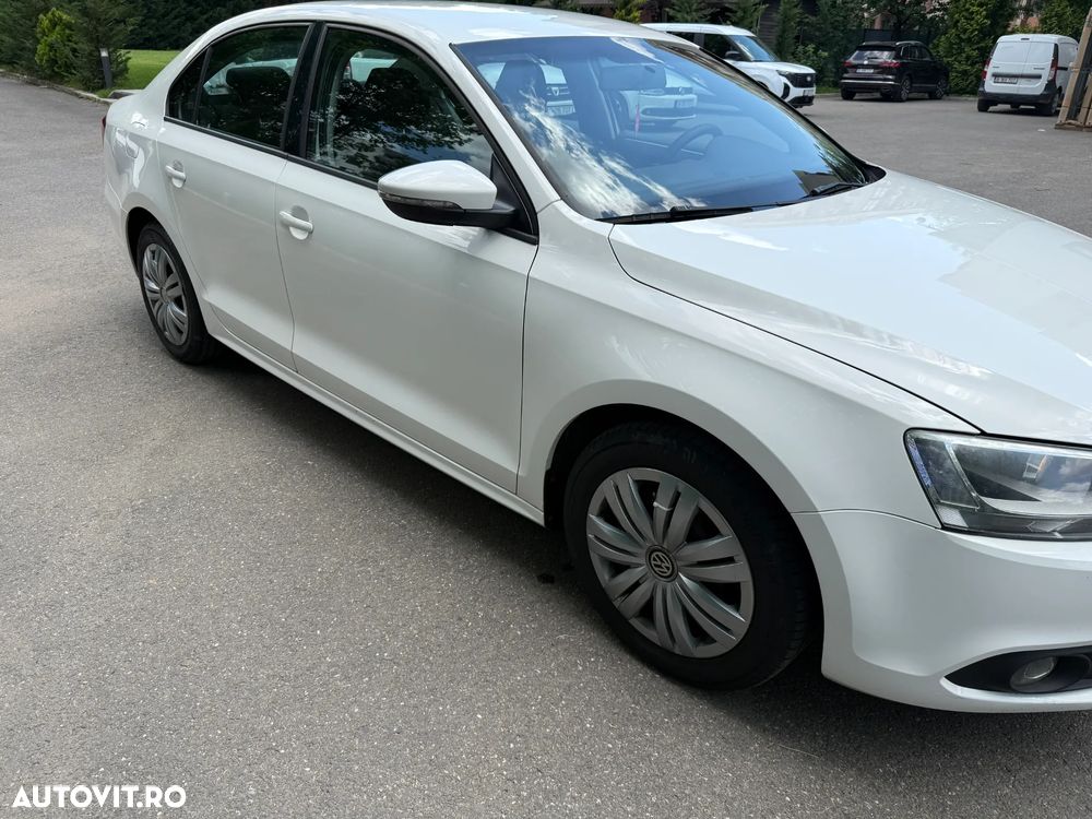 Volkswagen Jetta 1.6 TDI DPF Comfortline - 5