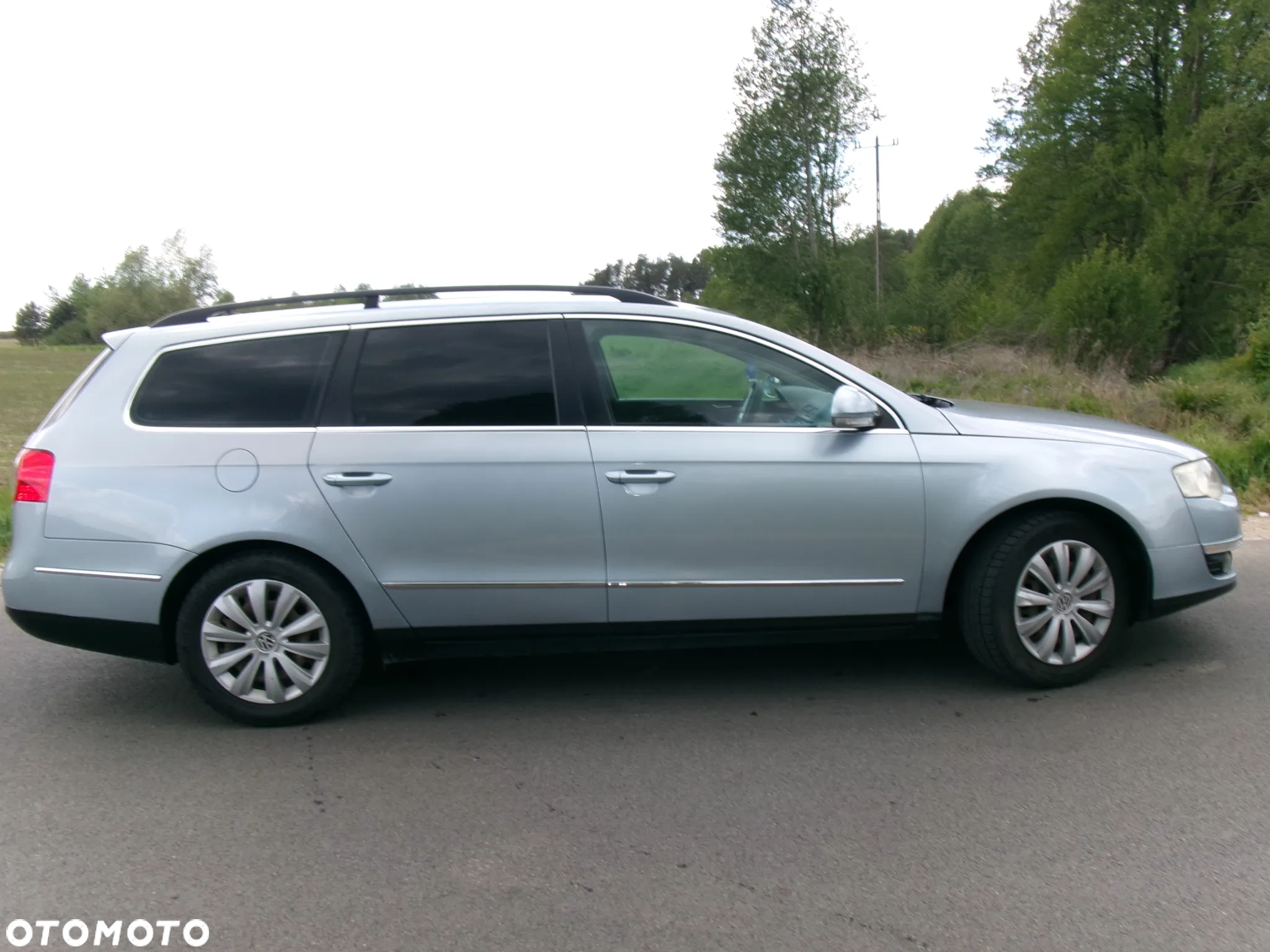 Volkswagen Passat - 4