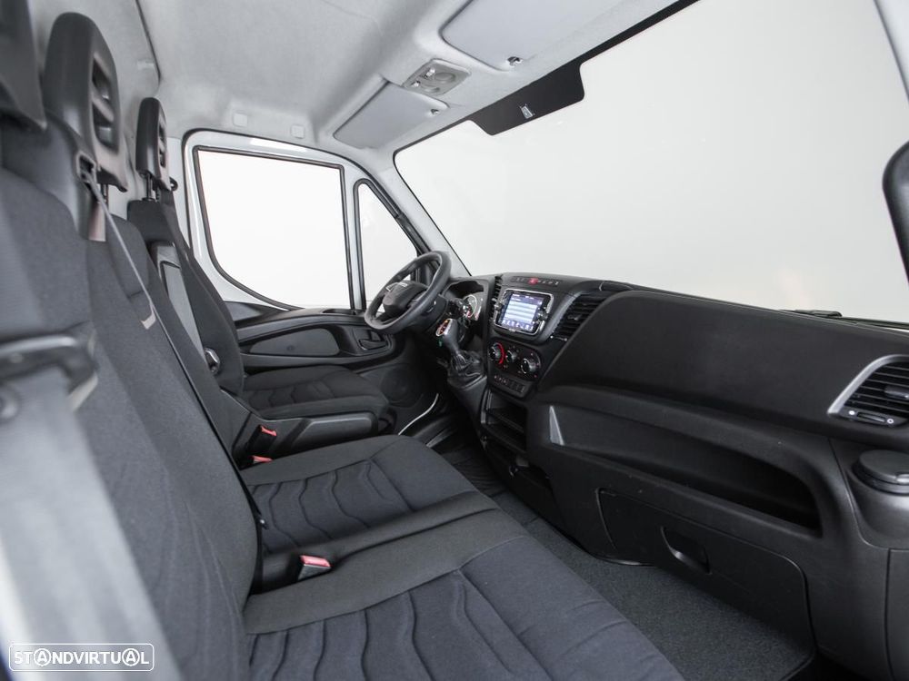 Iveco Daily 35S16V 4100 L4 c/IVA C/AUTOMATICA - 7