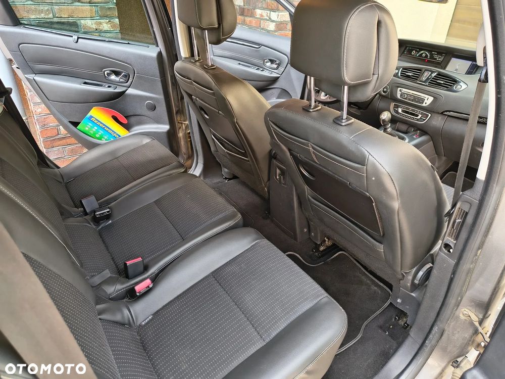 Renault Scenic - 13