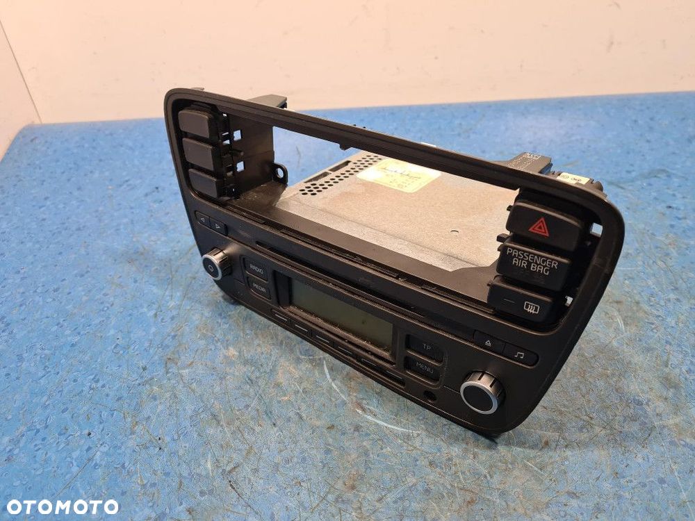 SKODA CITYGO RADIO 1ST035156 LH5X CHYA - 6