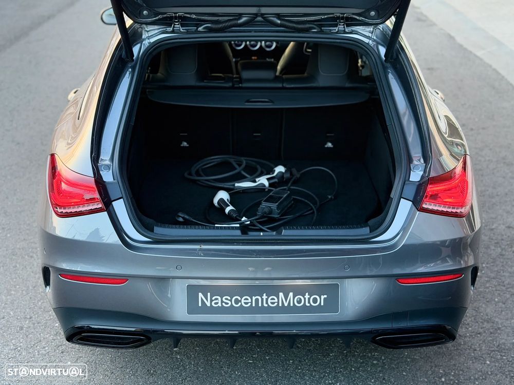 Mercedes-Benz CLA 250 e Shooting Brake AMG Line - 11