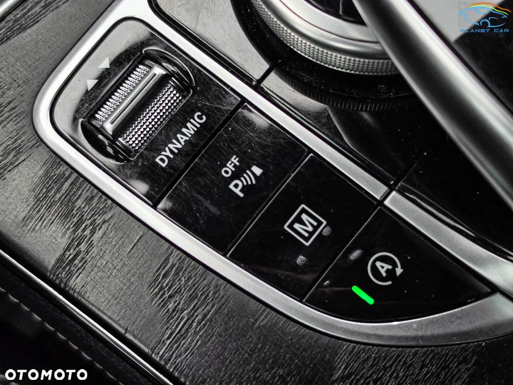 Mercedes-Benz GLC 220 d 4Matic 9G-TRONIC - 36