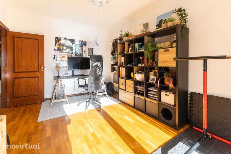 Apartamento T3, junto ao Hospital de SJ e Universidades - Grande imagem: 5/12