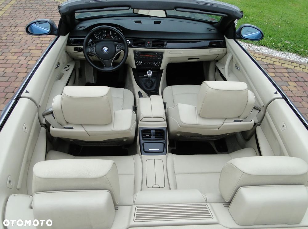 BMW Seria 3 320i - 36