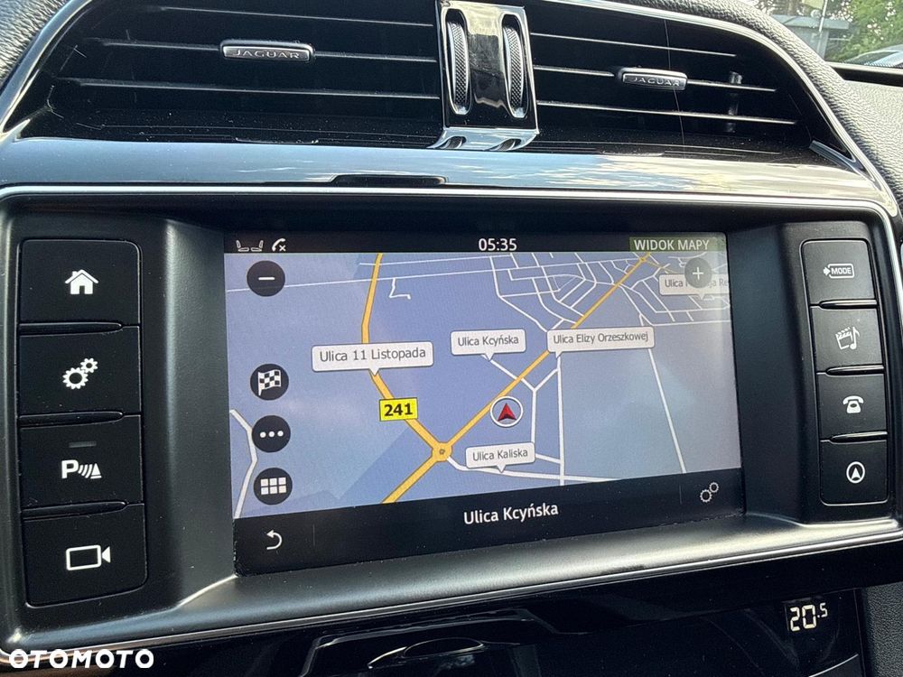 Jaguar F-Pace 20d AWD R-Sport - 25