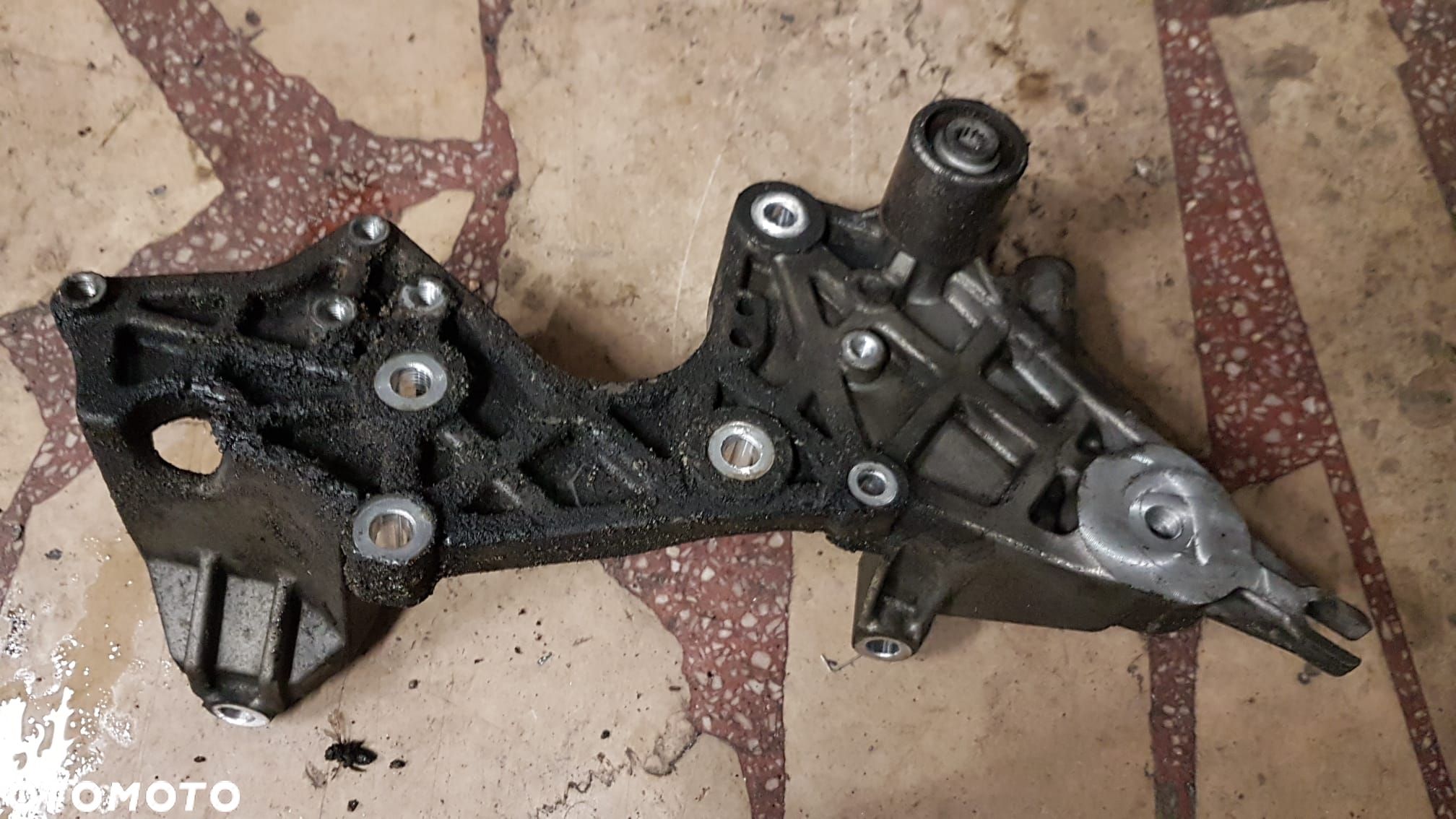 LAPA POMPY WTRYSKOWEJ AUDI VW PORSCHE 059130147P - 1
