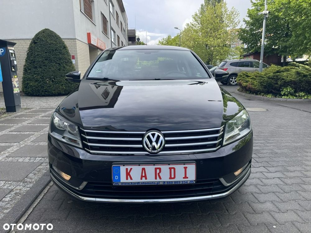 Volkswagen Passat - 2