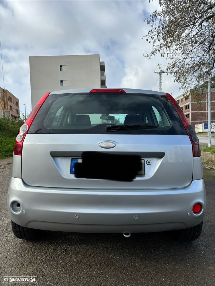 Ford Fiesta 1.4 TDCI Ambiente - 6