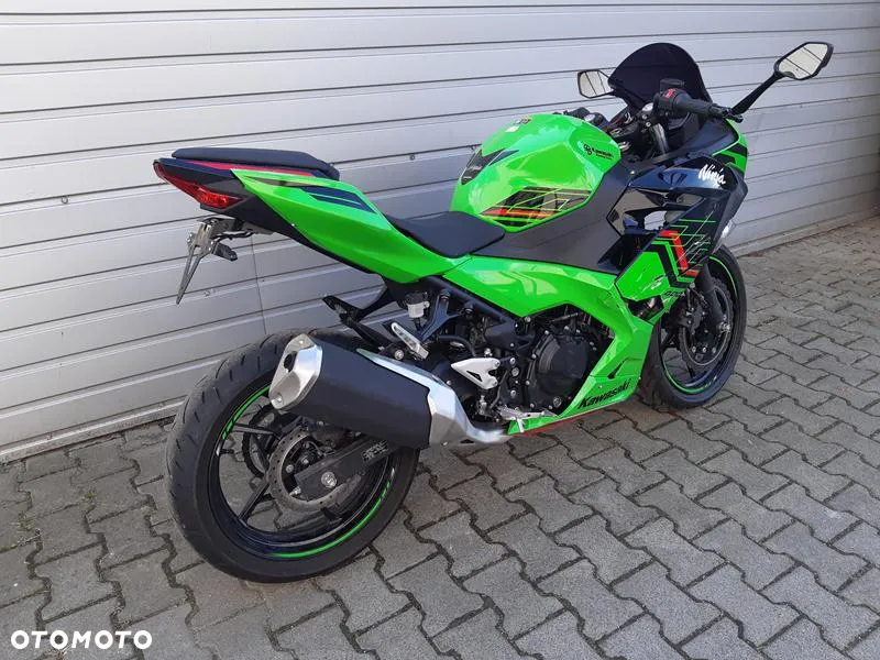 Kawasaki Ninja 400 - 8