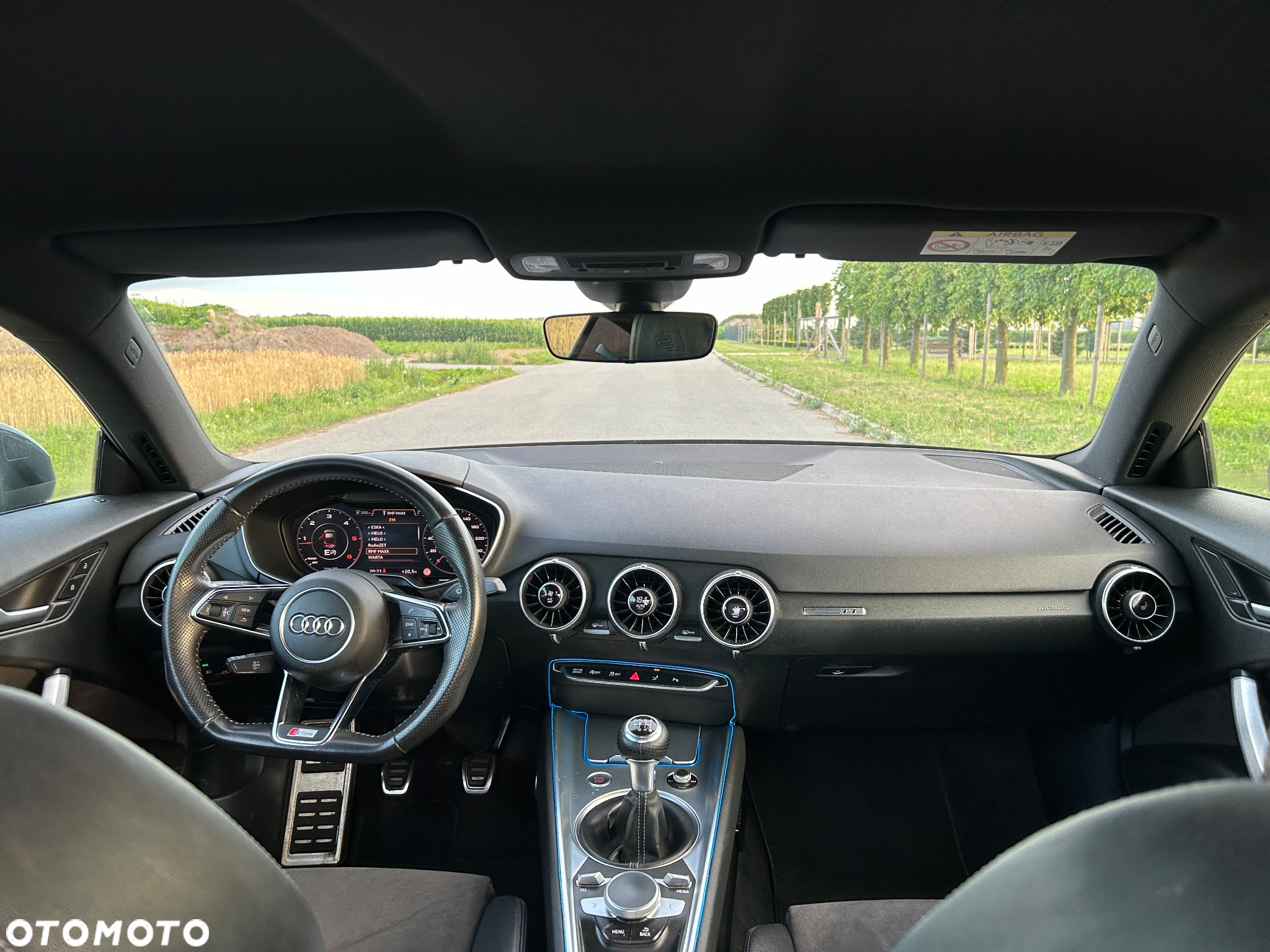 Audi TT Coupé 2.0 TDI ultra - 12