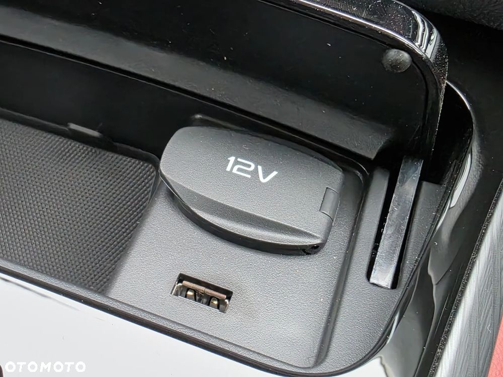 Bestune T77 1.5T Business DCT - 25