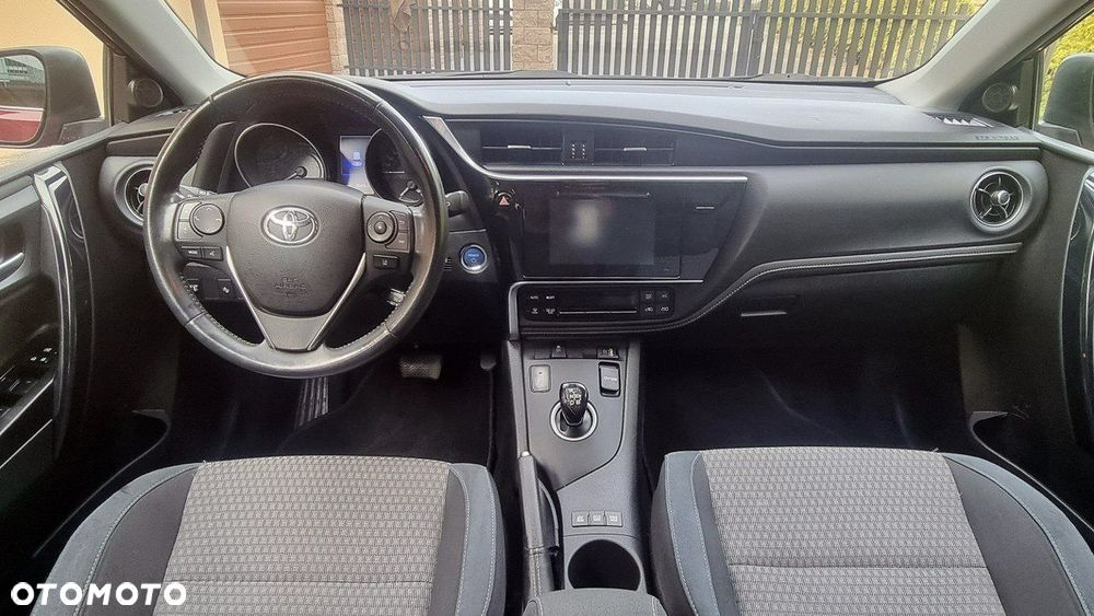 Toyota Auris - 13