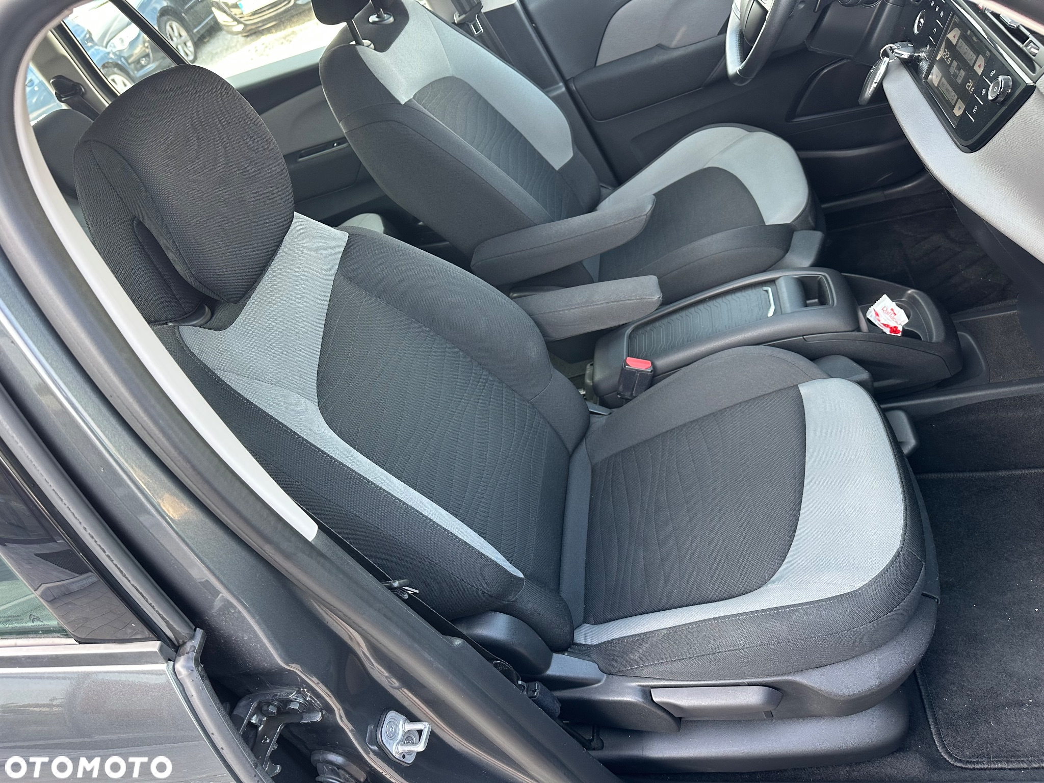 Citroën C4 Grand Picasso 1.6 e-HDi Exclusive ETG6 - 15