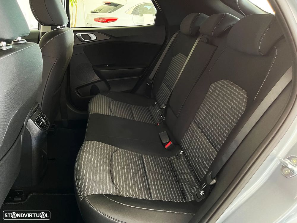 Kia XCeed 1.0 T-GDI Drive - 11
