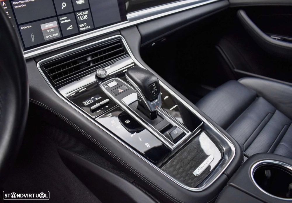 Porsche Panamera 4 S - 13
