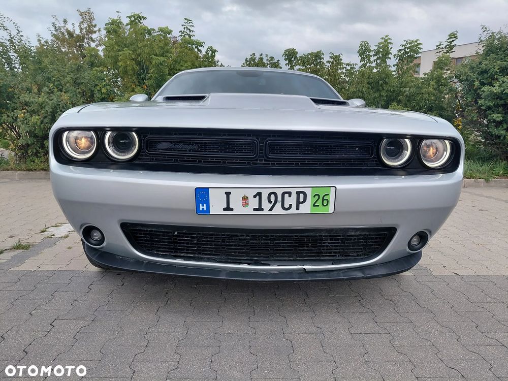 Dodge Challenger - 19