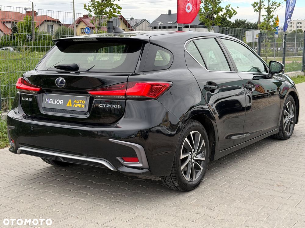 Lexus CT - 6