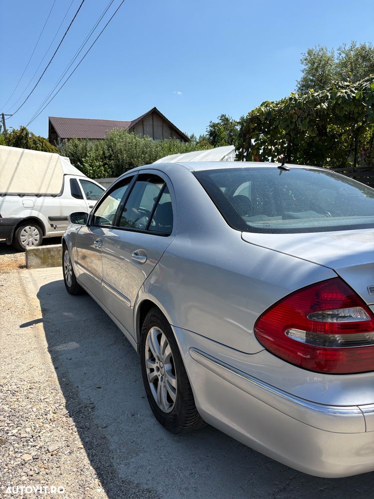 Mercedes-Benz E - 7