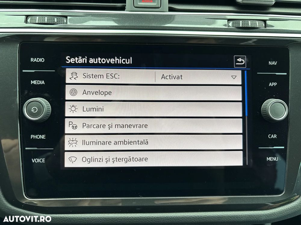 Volkswagen Tiguan 2.0 TDI SCR 4MOTION DSG Elegance - 21