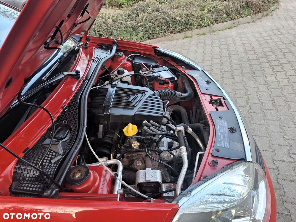 Dacia Sandero 1.6 MPI Laureate - 31