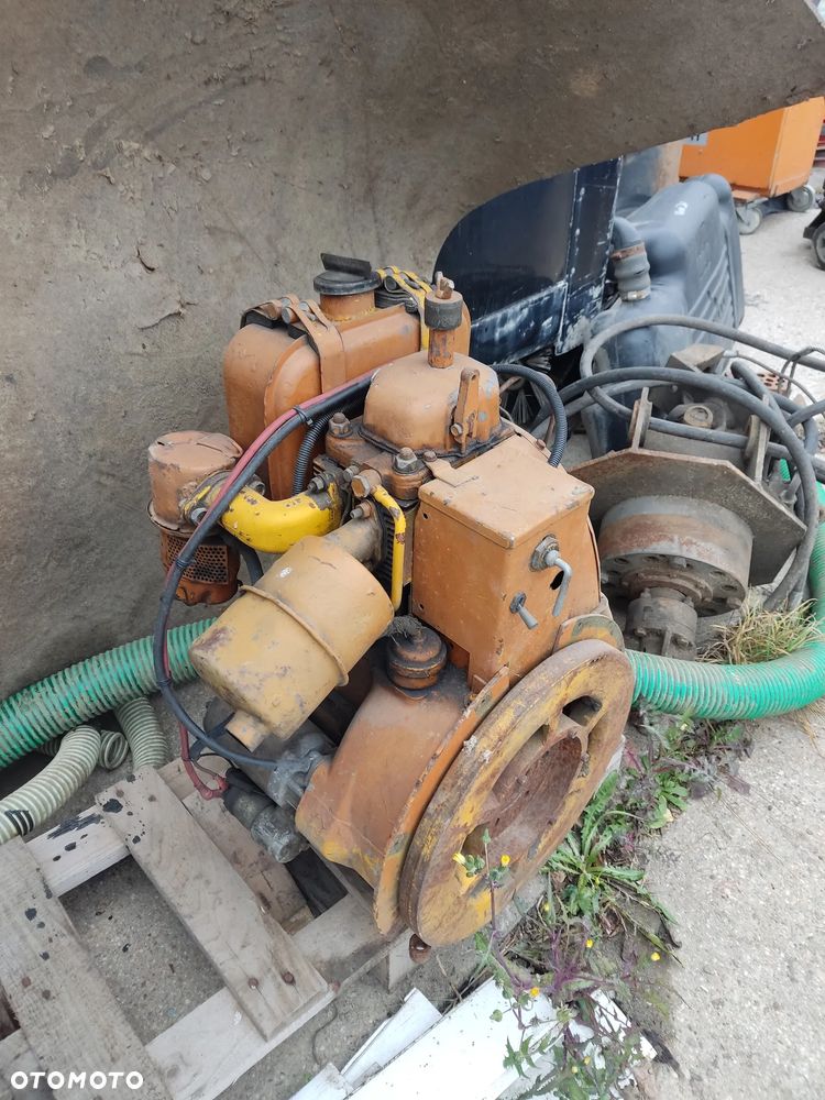 silnik spalinowy Farymann diesel - 1